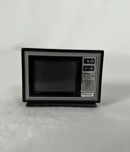 Vintage Tomy Miniatur Puppenhaus schwarz TV Fernseher, Made in Japan - Bild 1 von 7