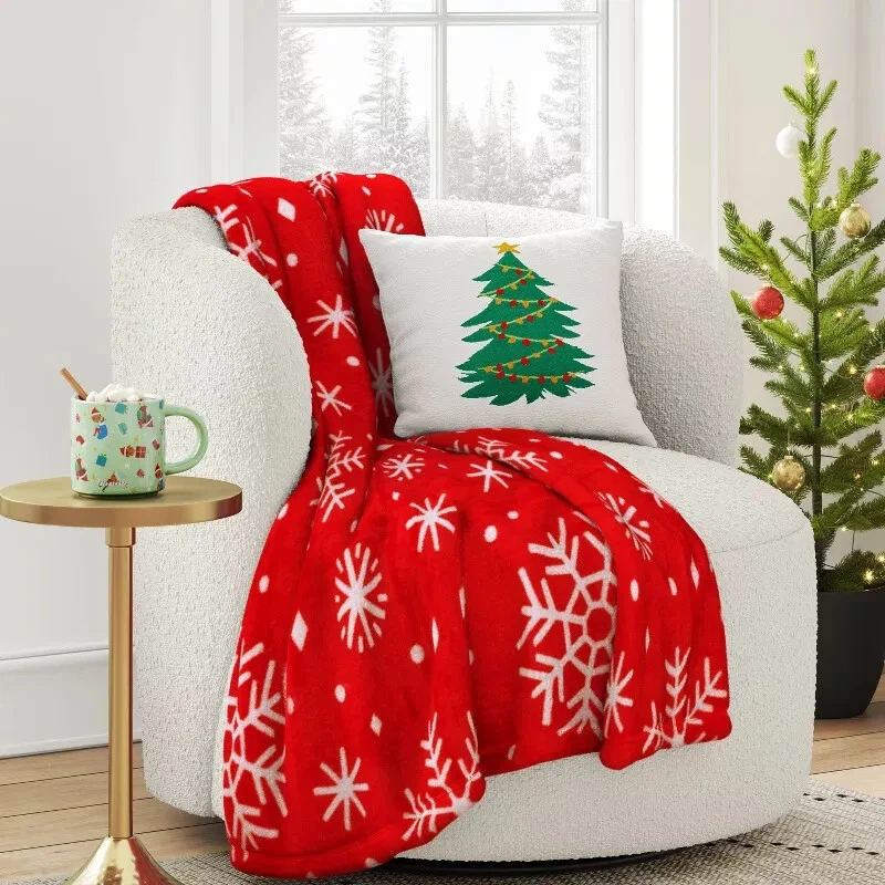Target Wondershop Red Snowflake Plush Throw Blanket Christmas Winter 2024 - Image 1 of 3