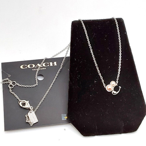 Collana Ciondolo Coach Argento Scolpito Perla & Firma C Prezzo al dettaglio al dettaglio $98