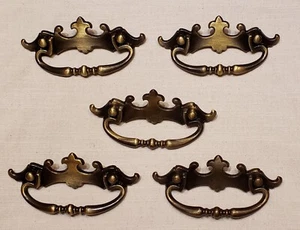 5 VTG Antiqued Brass 1968 Amerock Fixed Bail Batwing Drawer Pulls 3" Mountings - Picture 1 of 12