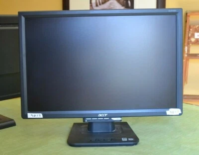 READ DESC used Acer AL2016WBbd 20" WSXGA+ 1680 x 1050 D-Sub, DVI LCD Monitors - Image 1 of 4