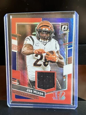 2023 Panini Donruss Optic - Donruss Threads Blue Hyper Prizm #DT-JM Joe Mixon - Image 1 of 2