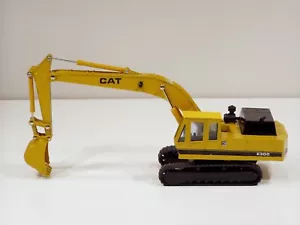 Caterpillar E300 Excavator - 1/48 - Shinsei #606 - N.Mint - No Box - Picture 1 of 5