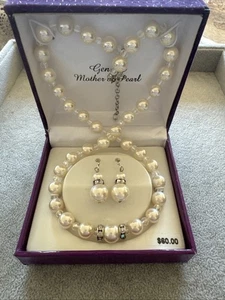 Genuine Mother of Pearl Necklace and Earring Set,  New In Box - Picture 1 of 6