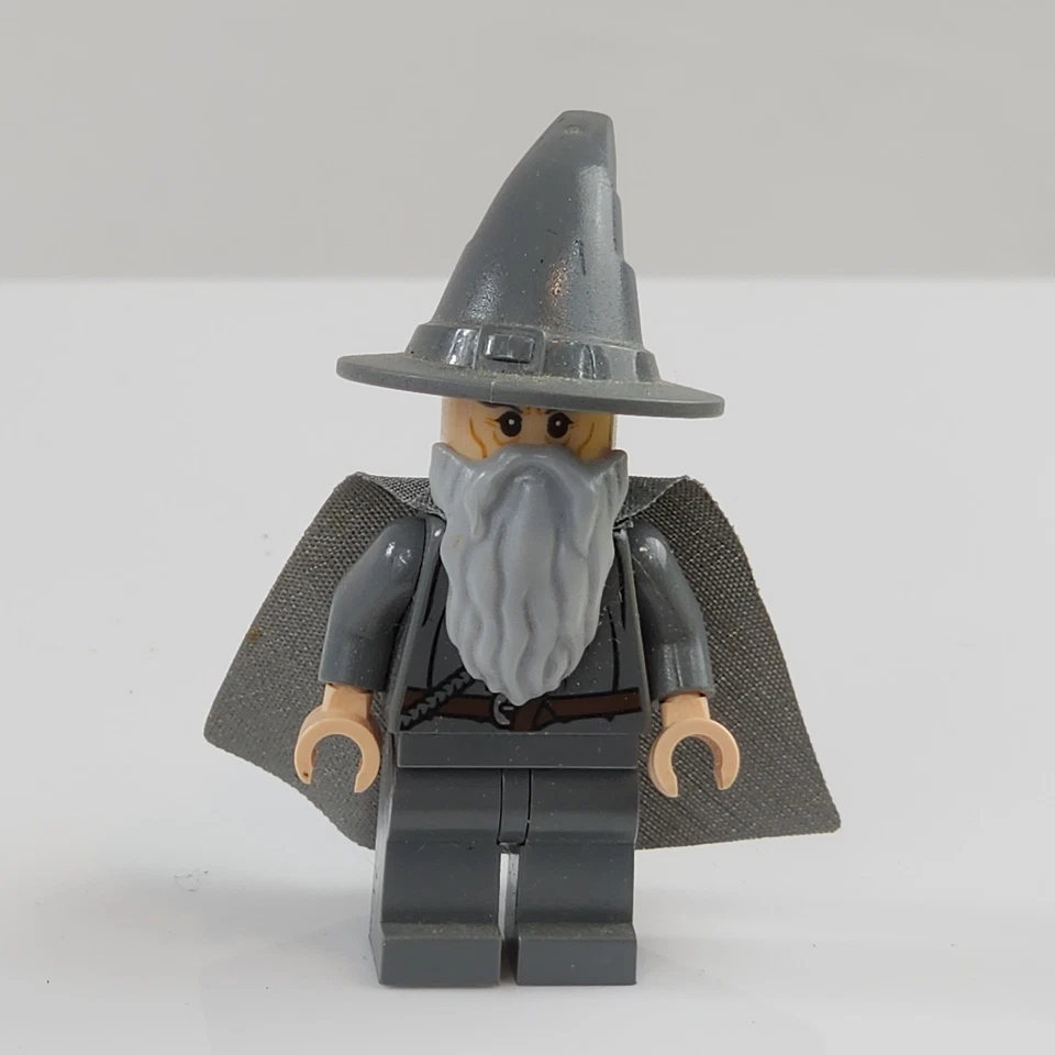 LEGO Gandalf Minifigure Lord of The Rings Hobbit DIM001 Set 71200 Dimensions