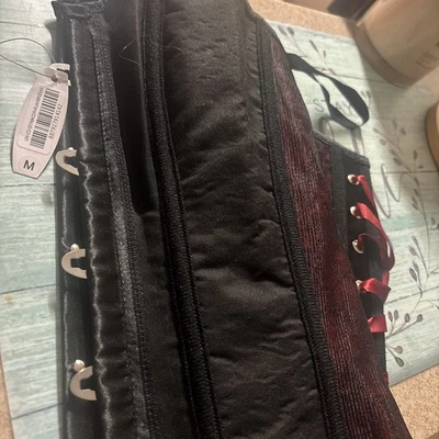 Corsé Bustier mediano para mujer Adore Me negro con encaje rojo y ribete de flores nuevo con etiquetas Foto 1 de 3