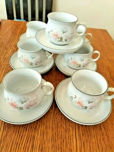 DENBY SÜSSE ERBSE TASSEN & UNTERTASSEN - 7 VERFÜGBAR - Bild 1 von 3