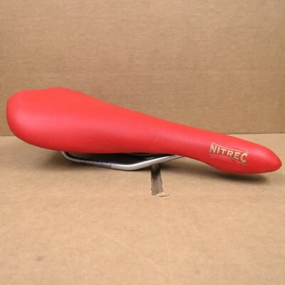 Sillín Gipiemme Nitrec Nuevo-Antiguo-Stock con Cubierta Roja Lisa... Manchas Menores Foto 1 de 4