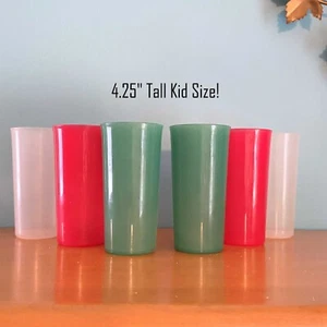 Set Vintage Kids Tupperware Tumblers Christmas 4.25" Tall - Picture 1 of 5