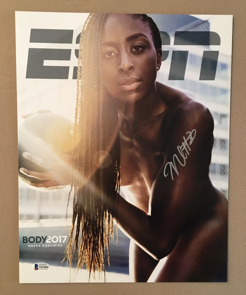 Nneka Ogwumike签名11x14照片。 洛杉矶火花 WNBA。 Beckett COA 认证 B26 — 第 1/1 张图片