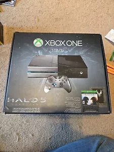 xbox one halo edition console - Console And Box Only - Unmatched Controller - Picture 1 of 10