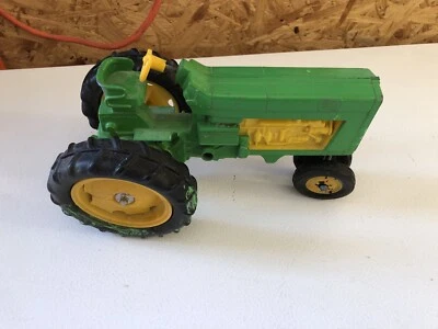 Tractor agrícola HUBLEY de colección fundido a presión de 9" de largo Foto 1 de 4