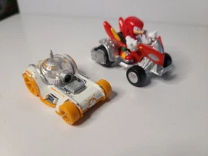 Two Hotwheels Style Diecast Starwars,Sonic - Picture 1 of 2
