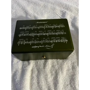 Music Box Vintage Swiss Reuge Verde Tema Note Musicali - Flauto Magico Mozart Funziona - Foto 1 di 6