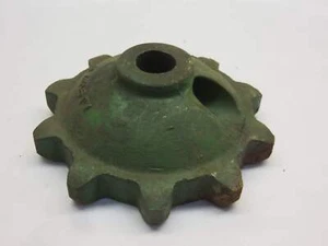 AJ9132N John Deere NOS Gatherer Chain Tightener Sprocket For 101 Corn Picker - Picture 1 of 6
