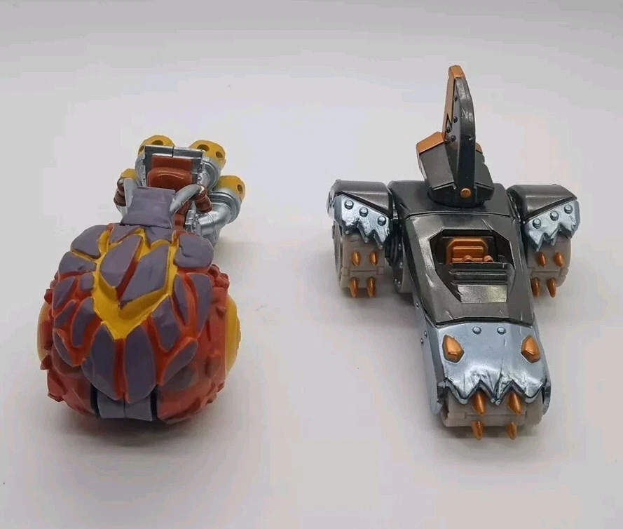Figura de vehículo Skylanders Activision 2015 ciclo de quemadura y supercargadores tanque de tiburones Foto 1 de 4
