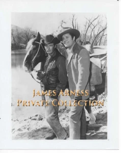 Foto publicitaria James Arness Gunsmoke Marshal Dillon "The Big Valley" # 170 - Imagen 1 de 2