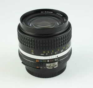 Nikon 28mm F/3.5 AIS Lens - Some Issues Please Read - Picture 1 of 5