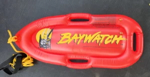 Flotador de piscina inflable Baywatch 1998 probado por flotación 29x13 salvavidas - Imagen 1 de 8