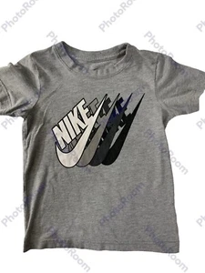 Jungen Nike Logo Stil graues T-Shirt Größe 6 - Bild 1 von 6