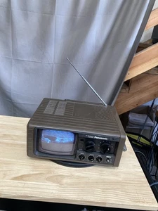 Panasonic Solid State TR-525 Portable Television 1975 Tested Working - Picture 1 of 4