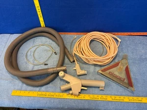 Ricambi macchina pulitore tappeti Bissell 1670 1671 1672 1660 1631 - Foto 1 di 15