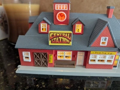 Micro Máquinas Estación Central Galoob Escenas de Ciudad Luces Trabajo 1989 De Colección Foto 1 de 4