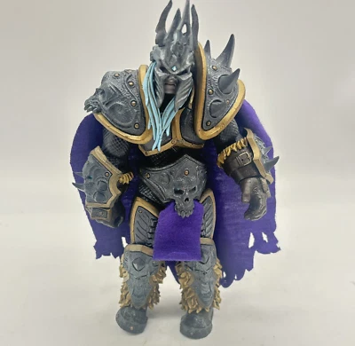 Figura de acción NECA World of Warcraft Heroes Of The Storm Arthas El Rey Exánime Foto 1 de 4