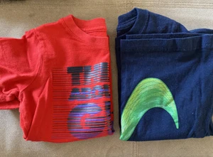 The Nike Tee Lot of 2 Youth T-Shirts Blue and Red Short Sleeve Size 4 - Picture 1 of 7