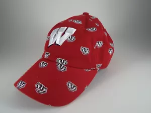 Wisconsin Badgers Red cotton with printed badgers all over Fan Favorite Adj - Picture 1 of 8