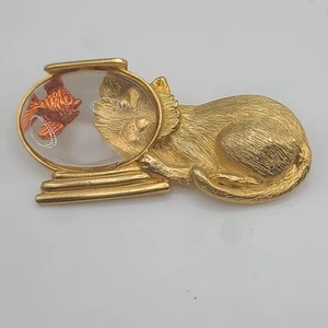 Vintage Cat Fish Bowl Brooch Signed JJ Kitty Signed Gold Tone - Picture 1 of 9