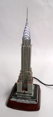 RARE! The Danbury Mint - The Chrysler Building - Original Packaging - EXCELLENT! - Image 1 of 4