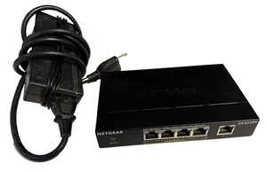 Netgear GS305PP 5-Port GB Ethernet Unmanaged PoE Switch, 4 x PoE+ @ 83W - Black - Picture 1 of 6