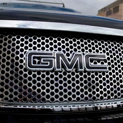 New FRONT GRILLE GMC BADGE EMBLEM 1999-2007 SIERRA 2007-2015 ACADIA 22761717 X1 - Image 1 of 4