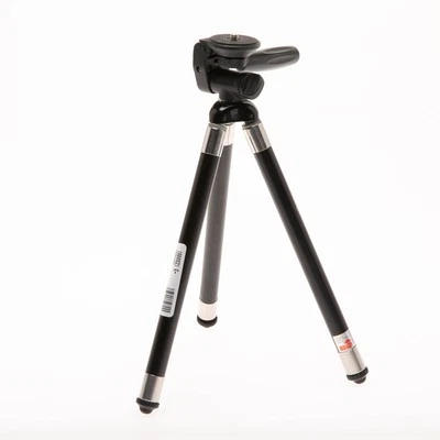 Targus TG-42TT Universal Travel Camera Tripod - Range 11" (collapsed) to 42" - Image 1 of 4