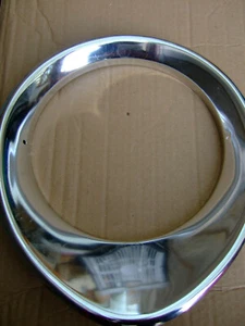 Lucas 54522235 lamp rim Austin Morris Wolseley 1971 1972 Classic Cars JBL32 - Picture 1 of 5