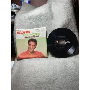 Elvis Presley 'Wooden Heart' Vintage Vinyl 45 RPM Single RCA Victor Record - Imagen 1 de 5