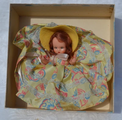 Muñeca Nancy Ann Vintage Años 50 Monday's Child is Fair of Face 5.5" 180 con caja Foto 1 de 4