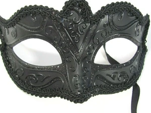 D2 Women's Black Masquerade Halloween Eye Mask - Picture 1 of 2