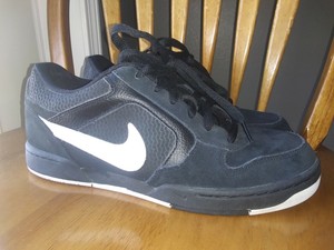 nike skeet skate shoes