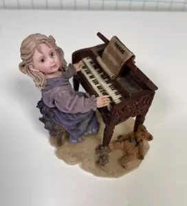 Yesterday's Child The Dollstone Collection #3574 "Musical Memories" (2001). - Picture 1 of 14