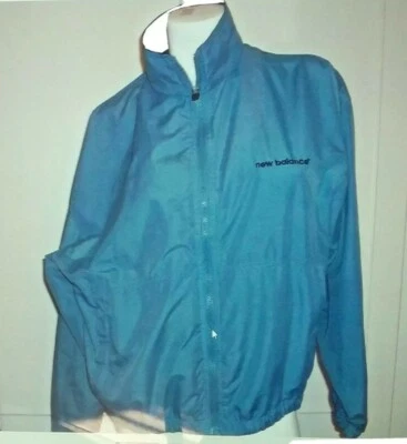 Chaqueta cortavientos New Balance para mujer talla M. Foto 1 de 4