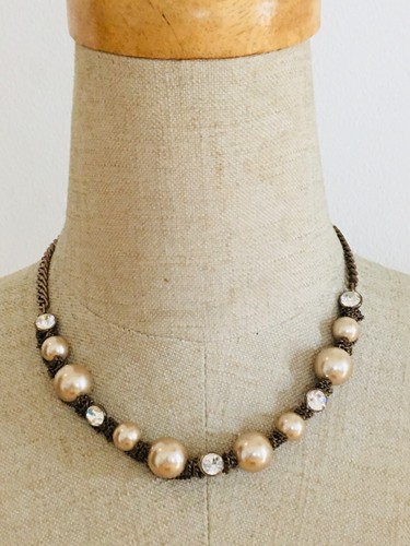 Givenchy Collana a catena singola con strass di perle colore marrone