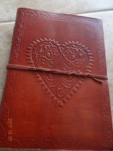 HEART EMBOSSED LEATHER BOOK JOURNAL ARTIST SKETCH DIARY DREAMS CAT RESQ - Picture 1 of 11
