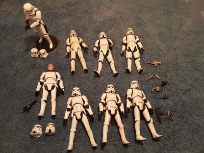 Lote Storm Troopers Colección Vintage Star Wars más uno en un soporte no posable  Foto 1 de 4