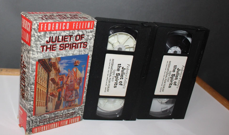 Federico Fellini Juliet Of The Spirits International Film Forum 2 Tape VHS Movie - Image 1 of 4