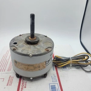 GE 5KCP39BGK496S  Condenser Motor HC35VE208A 1/8HP 1125RPM 208/230V used  - Picture 1 of 4
