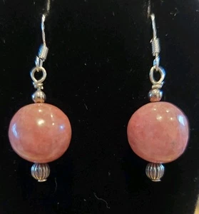 PENDIENTES PERFORADOS ANZUELO DE PEZ PIEDRAS PRECIOSAS DE RODONITA ROSA 925 PLATA ESTERLINA/ROSA 1 1/2" - Imagen 1 de 4