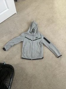 Nike Tech Fleece Full Zip Hoodie Boys Small Gray Sportswear - Picture 1 of 6