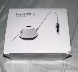 Magic Tail Katzenspielzeug Catch Me If You Can LED-Licht Neu Katze interaktiv - Bild 1 von 9